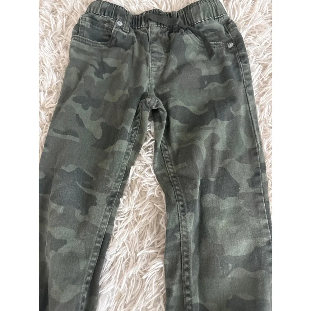 Levi Strauss Co Camouflage Cargo Jogger Pants Kids Size‎ 7 Reg Elastic Waist